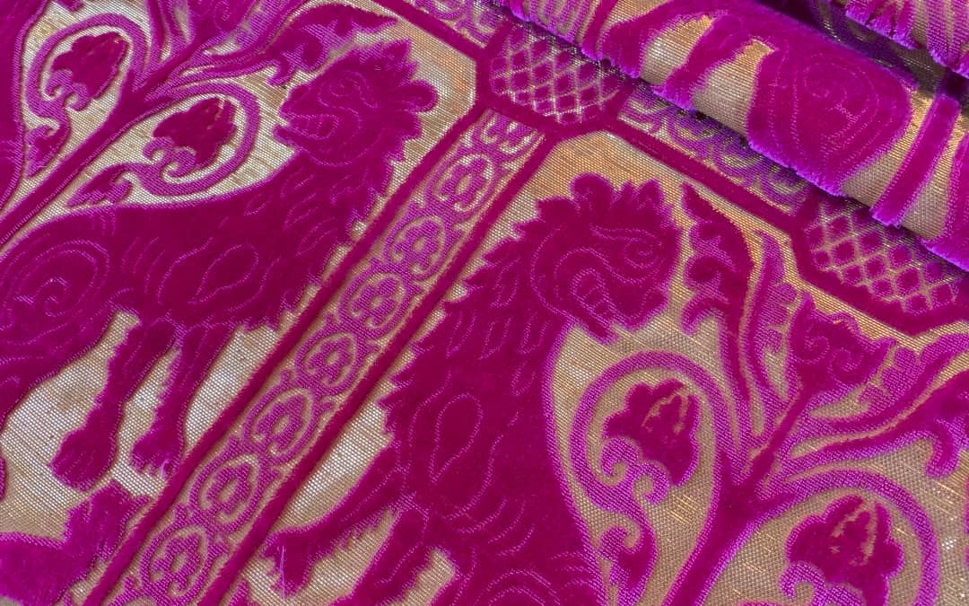 Velluto soprarizzo Leoni rosa fuchsia | Tessitura Bevilacqua