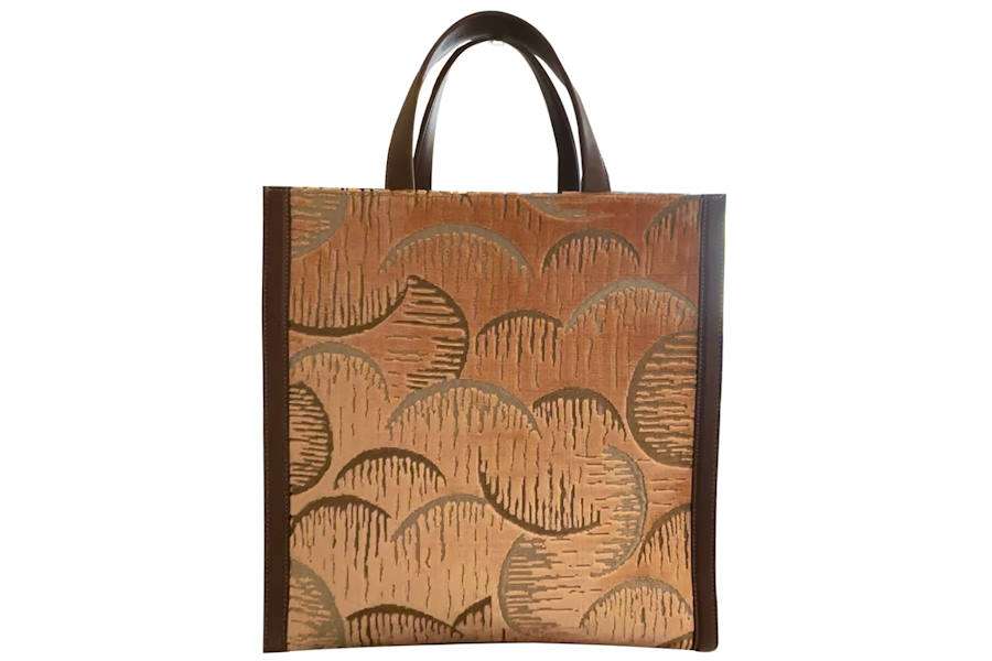 tote bag velluto lune corallo Bevilacqua tote bag Leoni azzurro front | Tessitura Bevilacqua