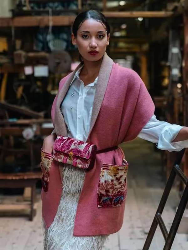 sciarpa-cashmere-fucsia-Fresie-yourcreativefilm-Gianpaolo-Cerato 600x800